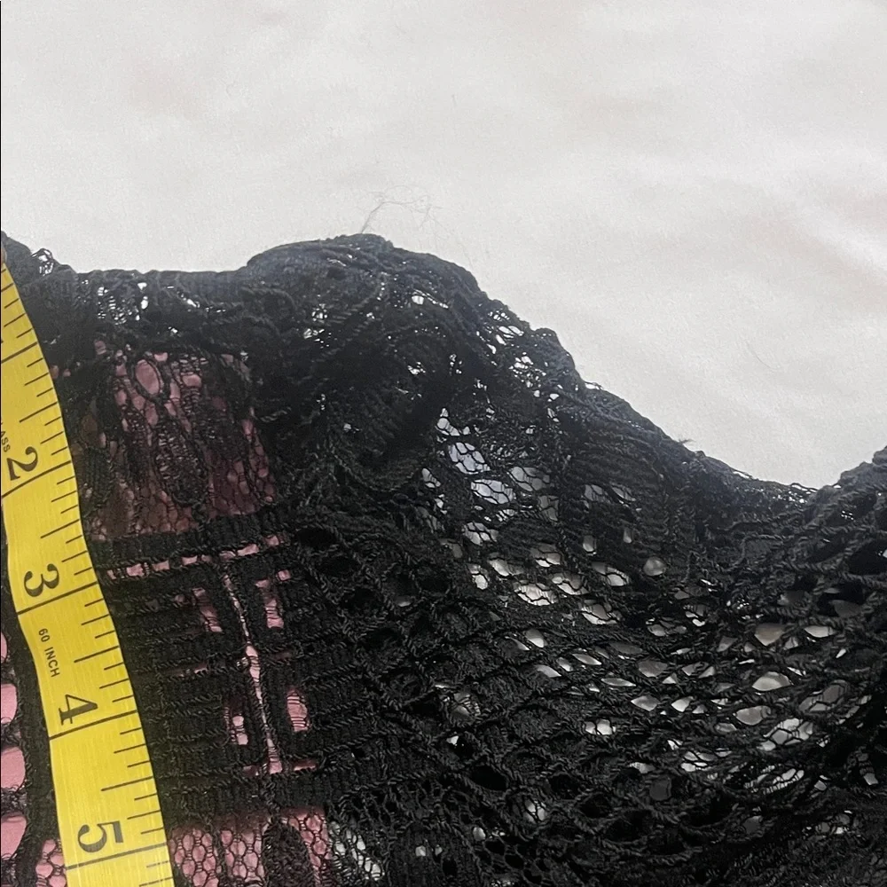 Nicole Miller Black Lace Top with Pink Underlay – Size L (Regular) - Picture 16 of 16